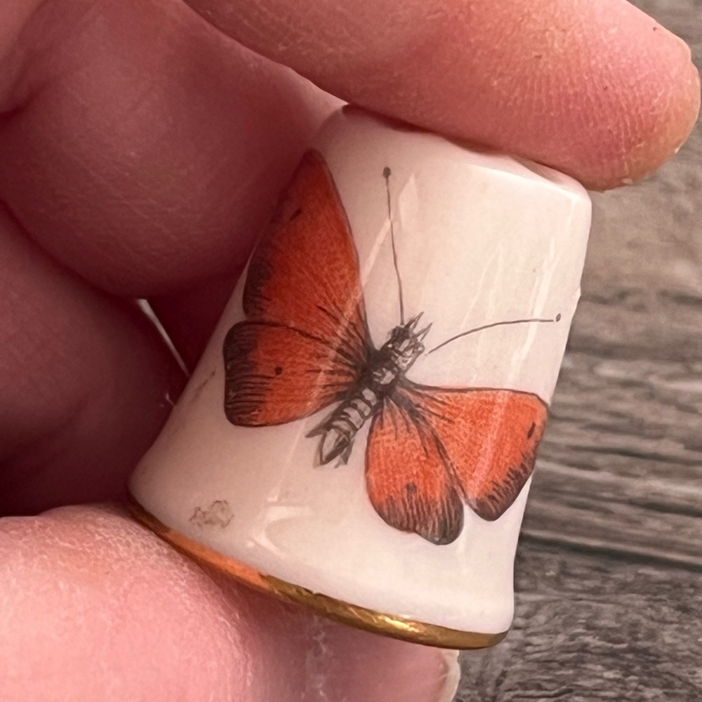 Butterfly Thimble beautiful vintage sewing collectables